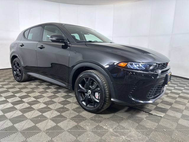 Used 2024 Dodge Hornet R/T Plus w/ R/T Blacktop Package image 2