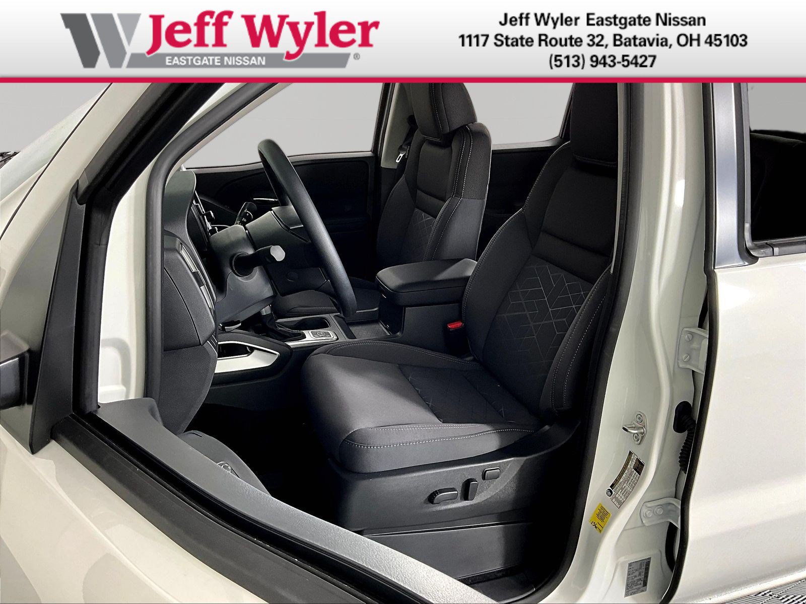 New 2026 Nissan Frontier SV w/ Tow Package AWD/4WD image 16