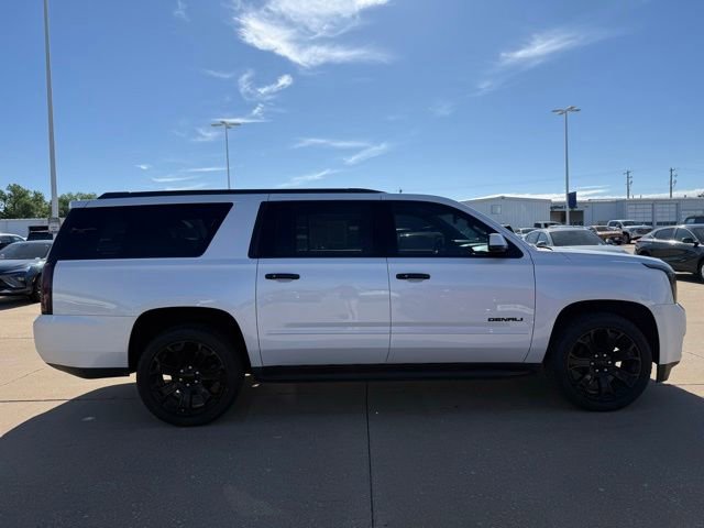 Used 2020 GMC Yukon XL Denali AWD/4WD image 2