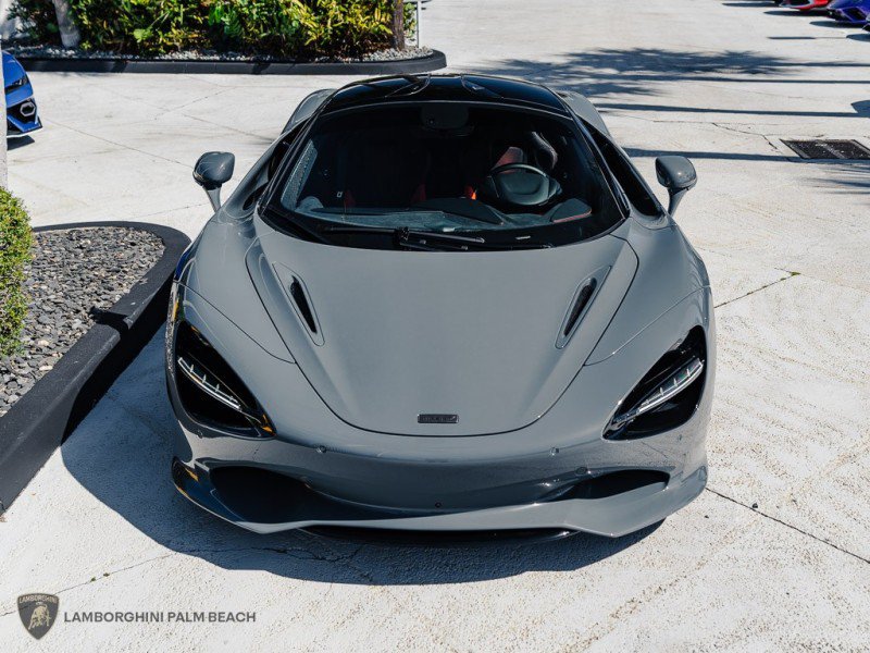 Used 2026 McLaren 750S RWD image 9