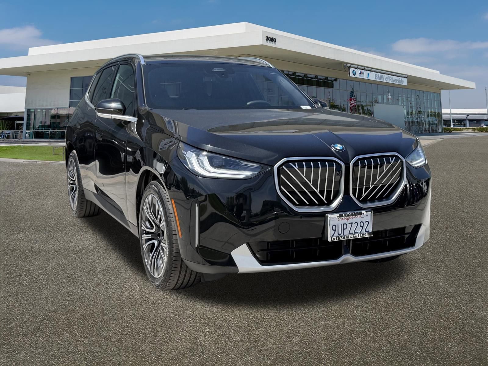 Used 2025 BMW X3 xDrive30i AWD/4WD image 2