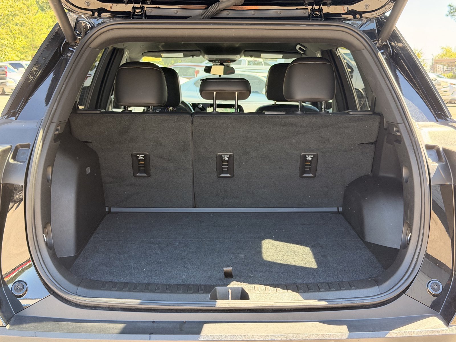 Used 2025 Chevrolet Equinox LT w/ Convenience Package II FWD image 31