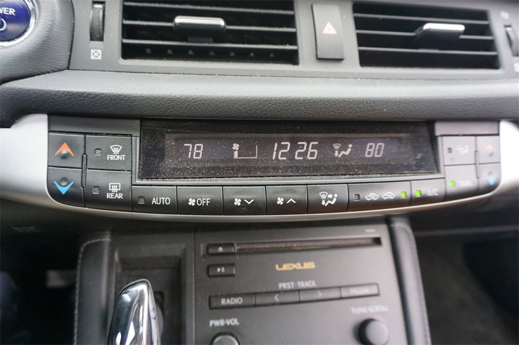 Used 2013 Lexus CT 200h image 10