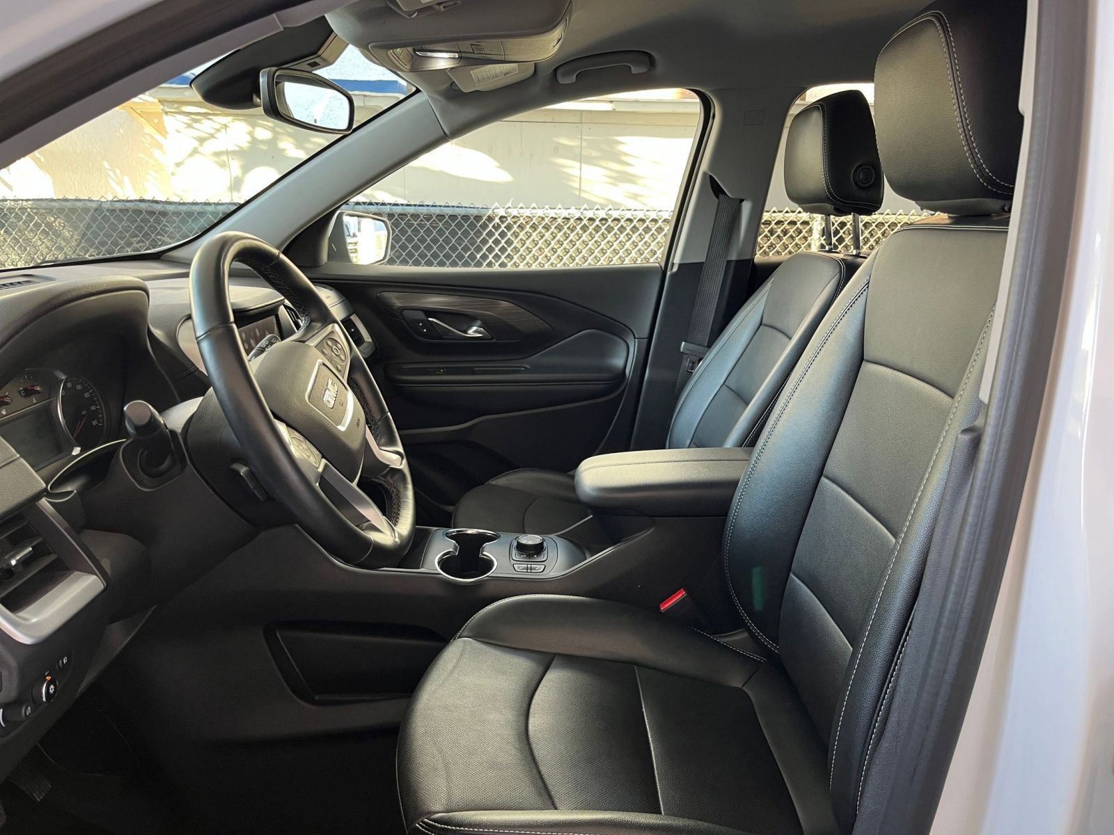 Used 2024 GMC Terrain SLT AWD/4WD image 28