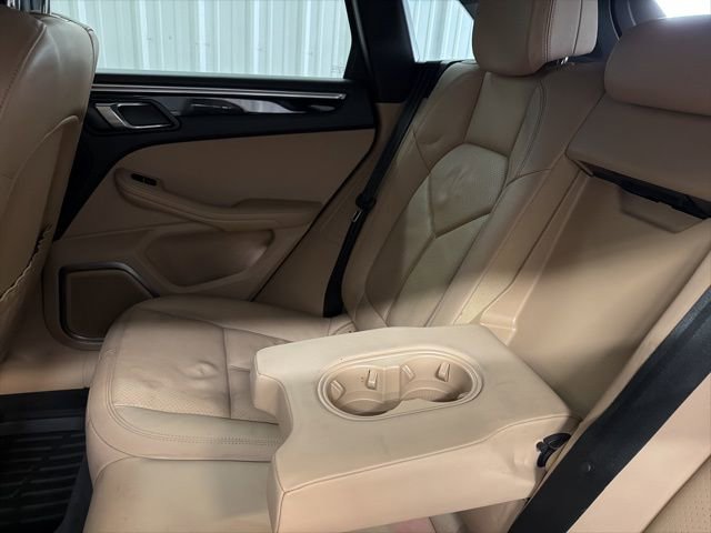 Used 2019 Porsche Macan AWD/4WD image 16