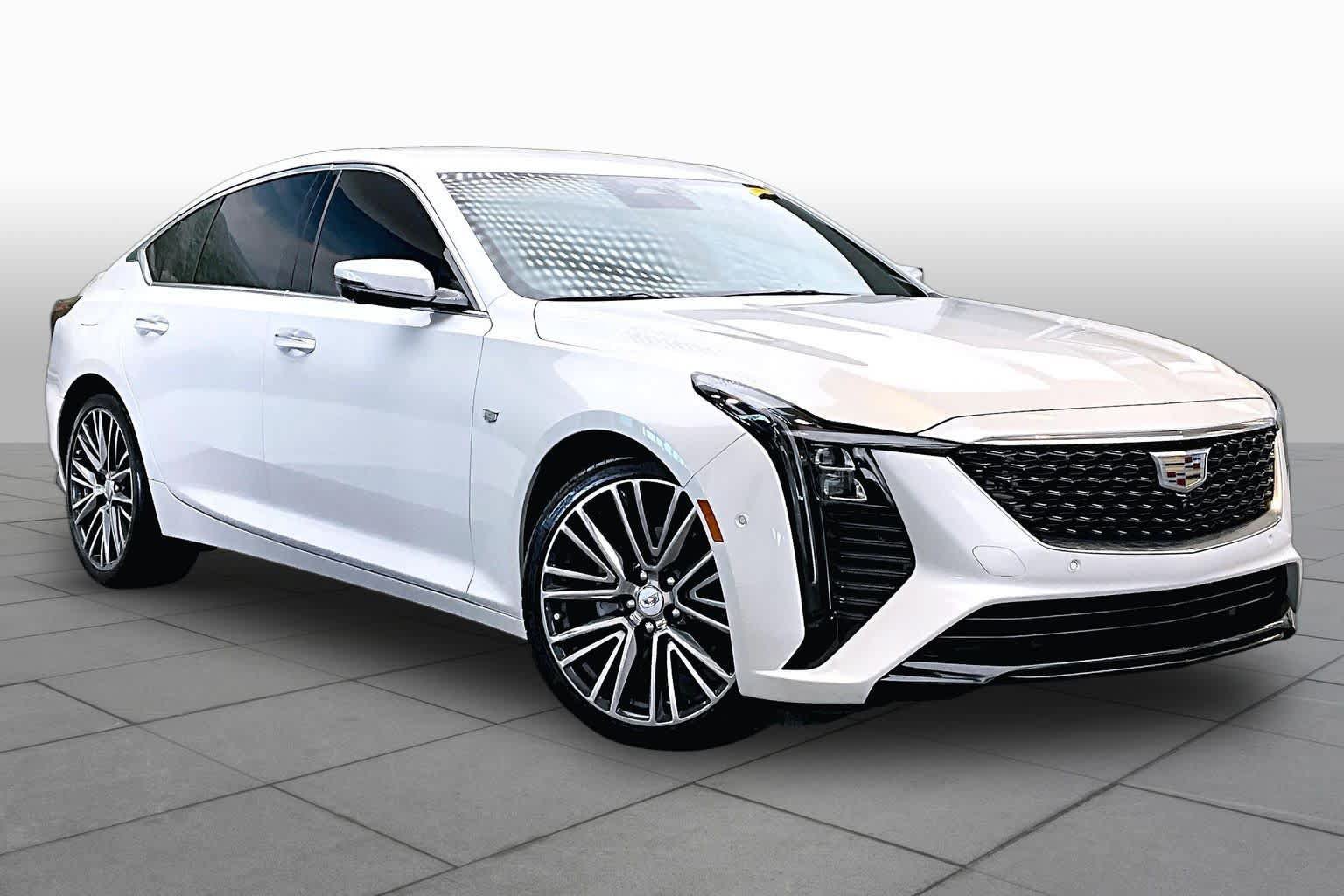 Used 2025 Cadillac CT5 Premium Luxury RWD image 2