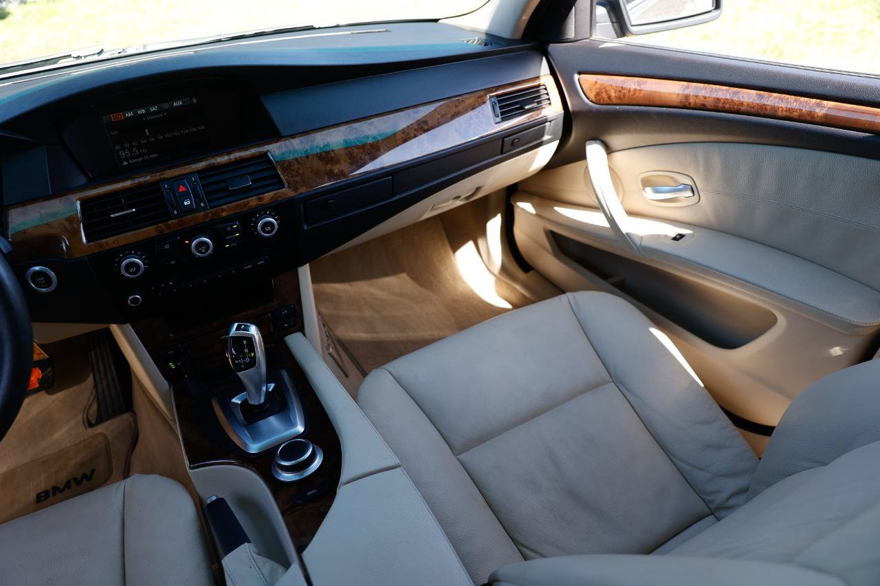 Used 2008 BMW 528xi Sedan w/ Premium Pkg AWD/4WD image 22
