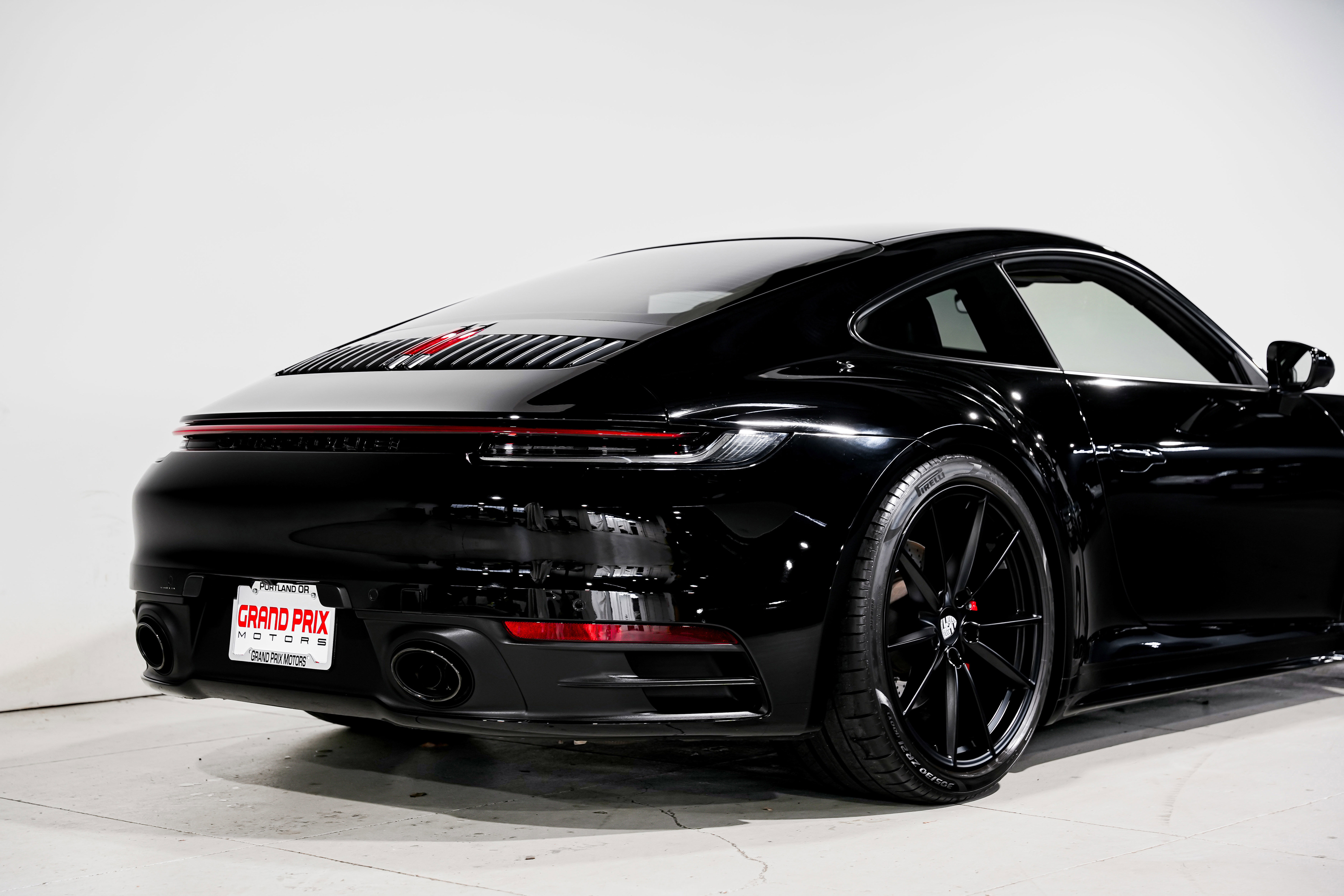 Used 2020 Porsche 911 Carrera S image 38