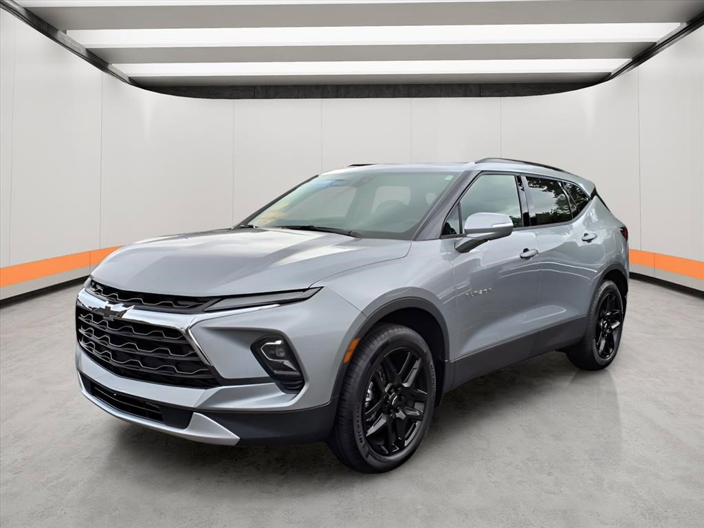 Certified 2025 Chevrolet Blazer LT w/ LPO, Floor Liner Package image 1