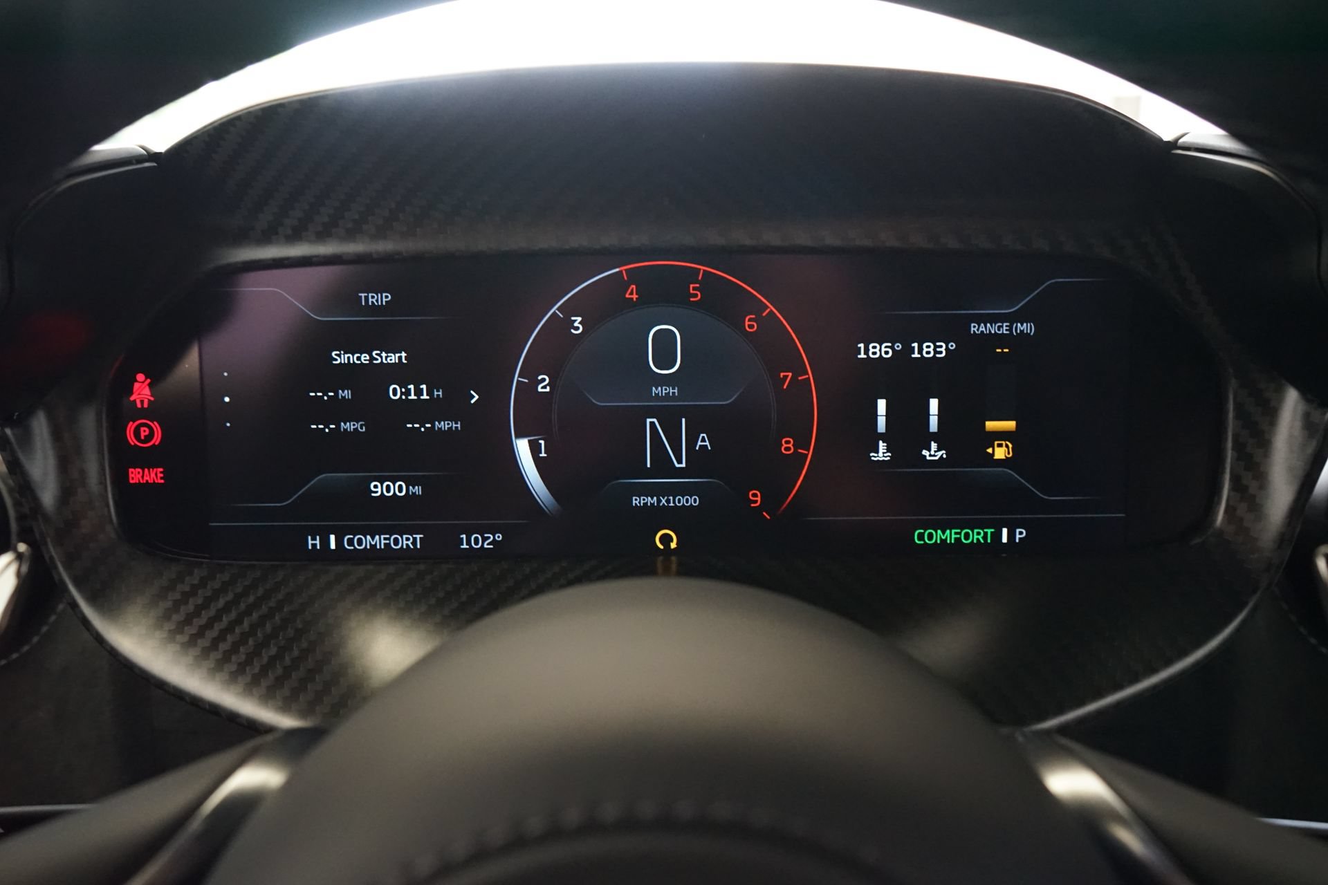 Used 2024 McLaren 750S RWD image 23