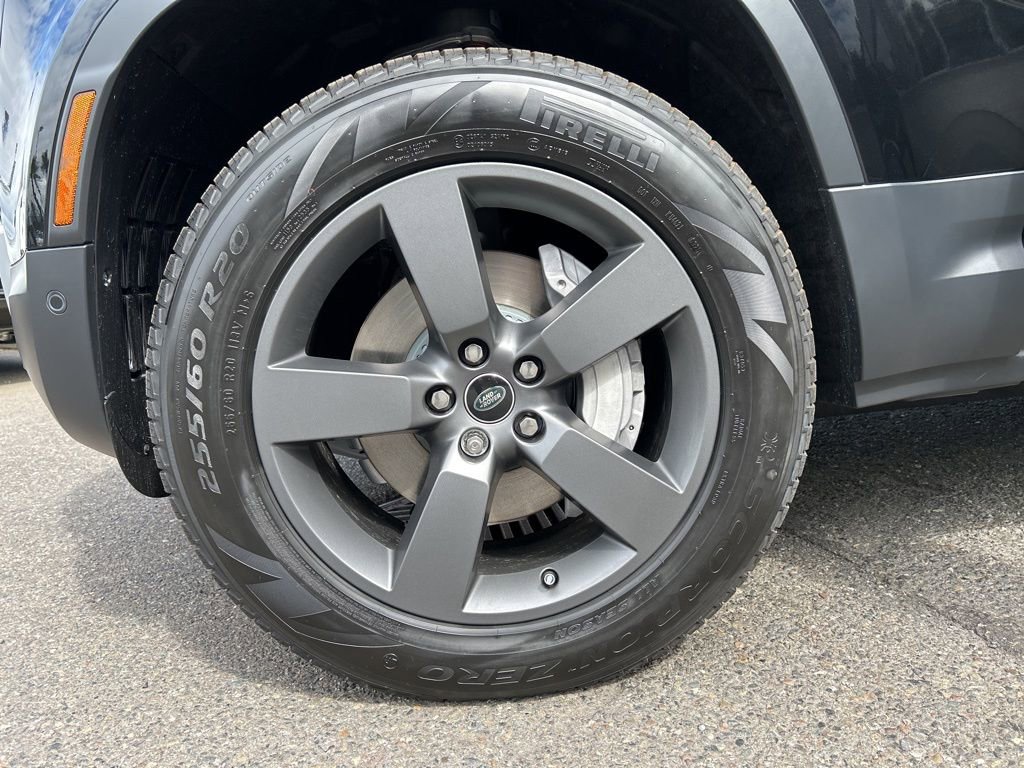 New 2025 Land Rover Defender 130 S image 28