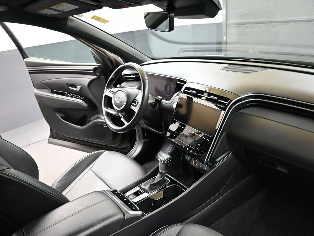 Certified 2023 Hyundai Santa Cruz Limited image 12