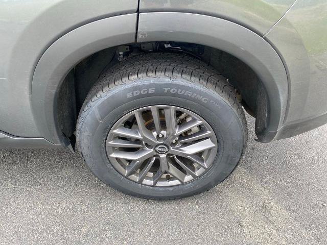 Used 2024 Nissan Rogue S AWD/4WD image 30