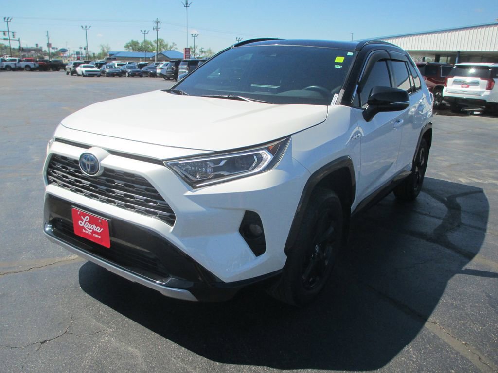 Used 2019 Toyota RAV4 XSE w/ XSE Weather Package image 12