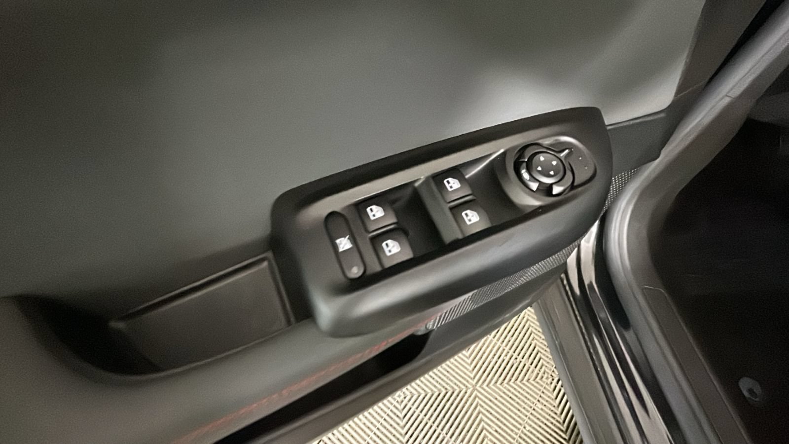 Used 2024 Dodge Hornet R/T w/ R/T Blacktop Package AWD/4WD image 12