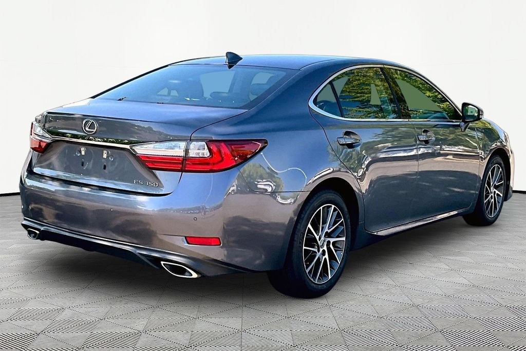 Used 2017 Lexus ES 350 w/ Luxury Package FWD image 6