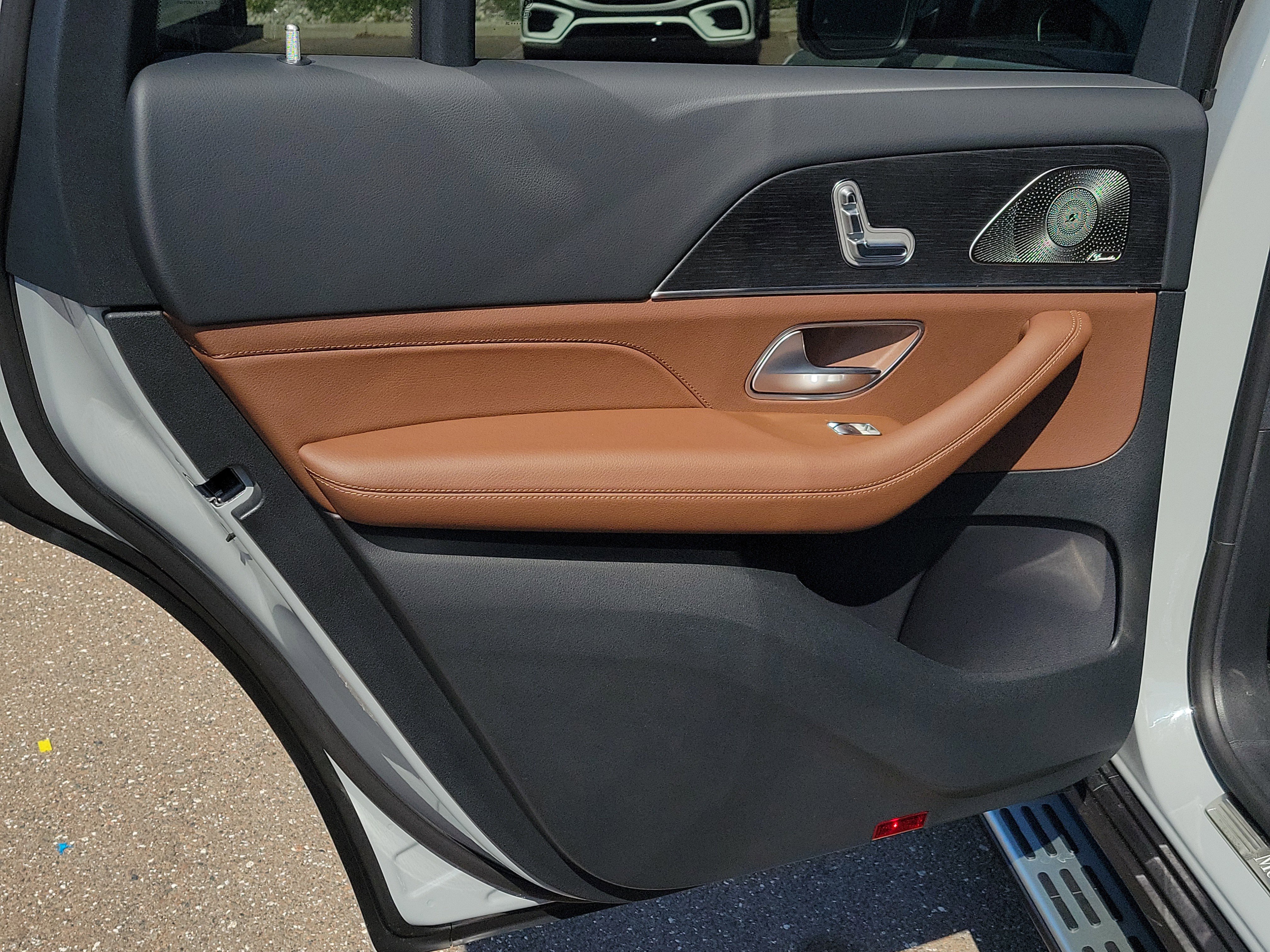 New 2026 Mercedes-Benz GLS 450 4MATIC image 11