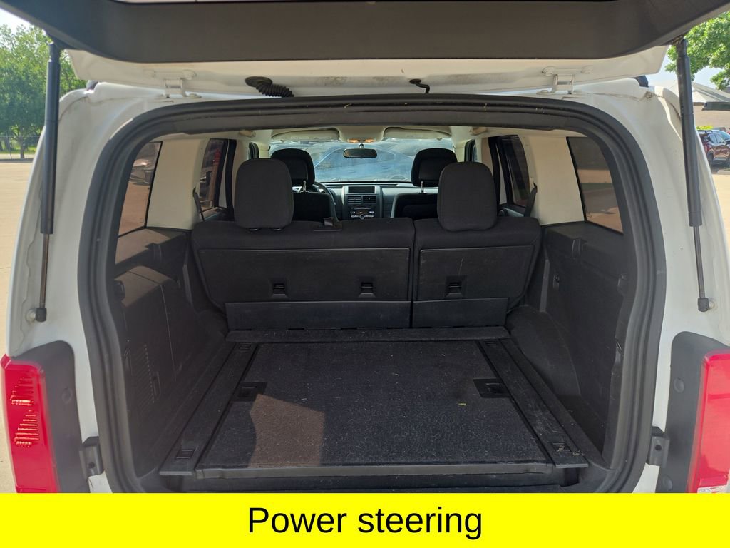 Used 2011 Dodge Nitro Heat RWD image 14