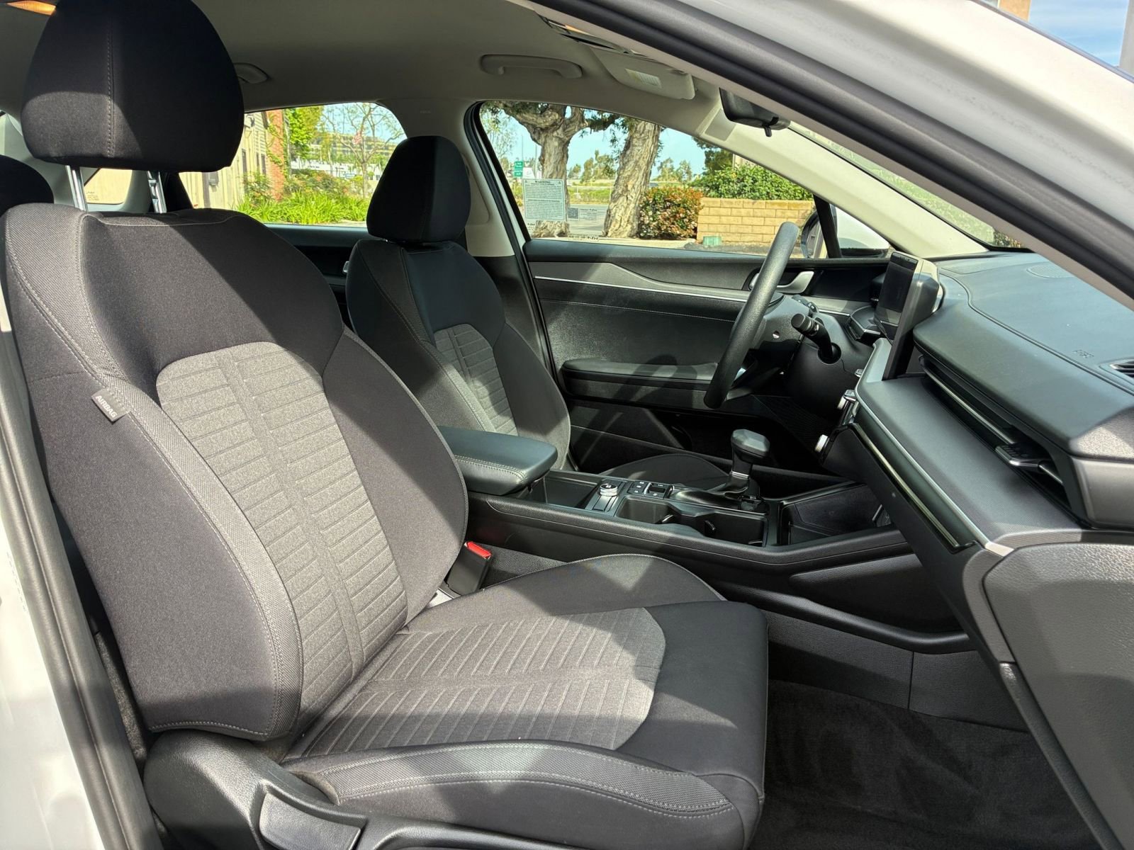 Used 2025 Kia K5 LXS image 35