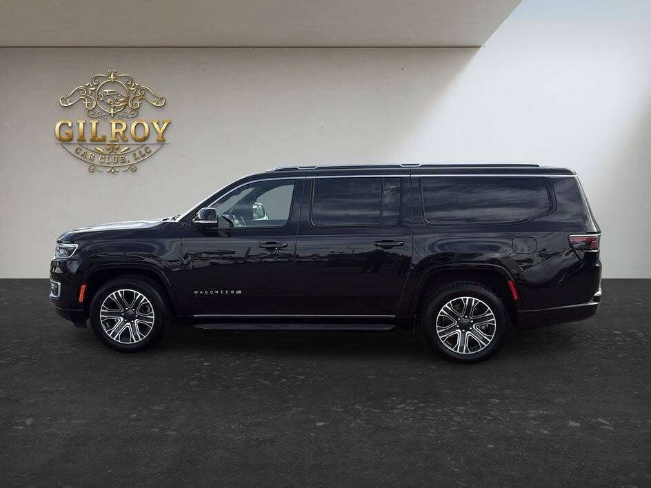 Used 2024 Jeep Wagoneer L Series II w/ Flexible Seating Group AWD/4WD image 18