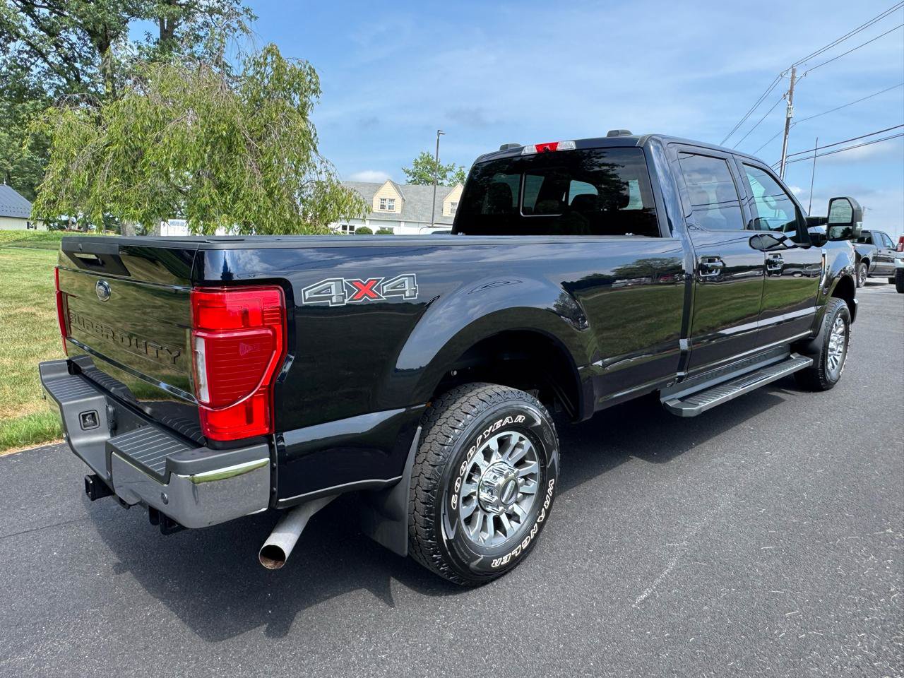 Used 2022 Ford F350 Lariat w/ Lariat Ultimate Package AWD/4WD image 8