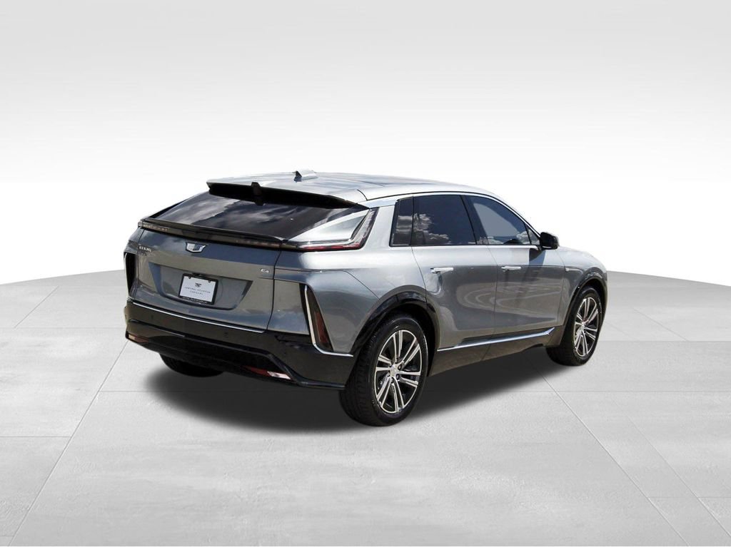 New 2027 Cadillac Lyriq Luxury AWD/4WD image 4