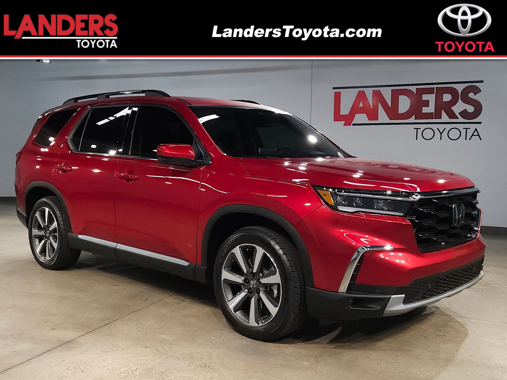 Used 2025 Honda Pilot Touring