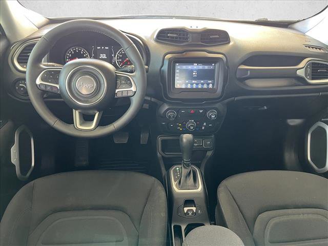 Used 2020 Jeep Renegade Latitude w/ Popular Equipment Group image 11