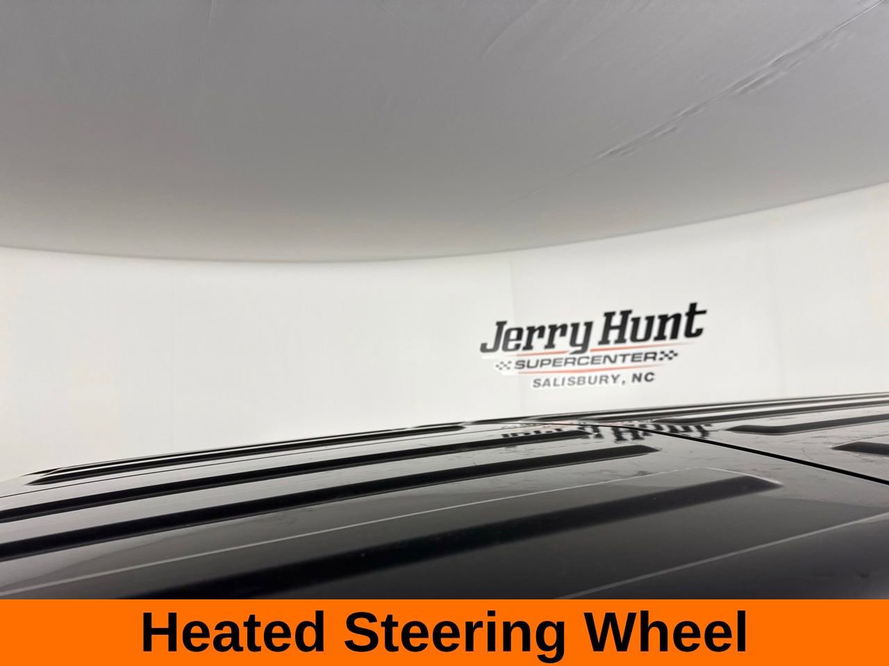 Used 2022 Jeep Wrangler Unlimited Sahara w/ Dual Top Group image 13