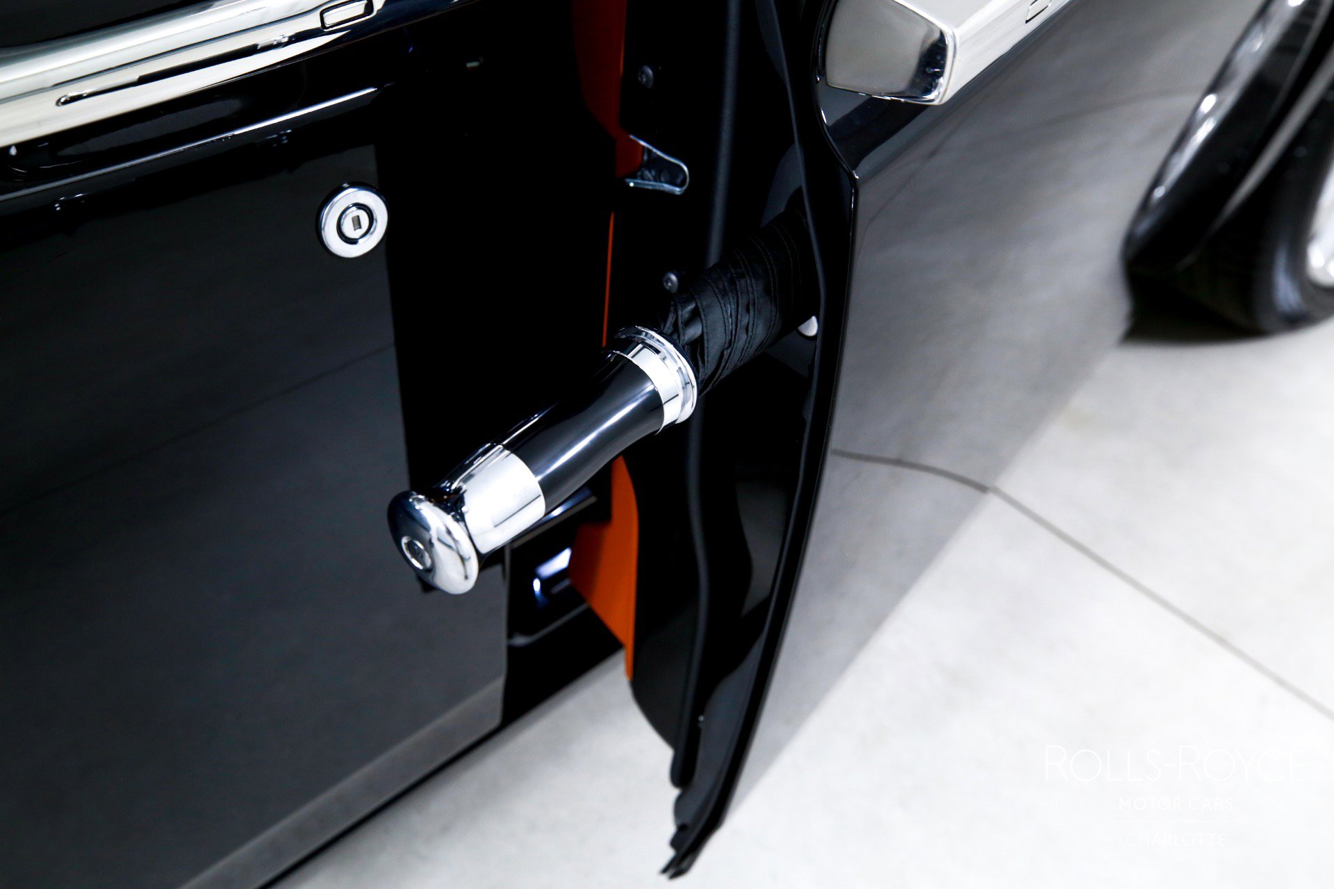 Used 2018 Rolls-Royce Phantom Sedan image 23