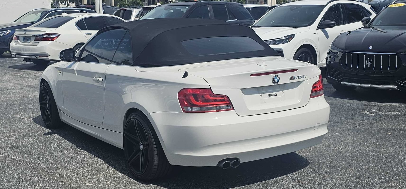Used 2013 BMW 128i Convertible RWD image 2