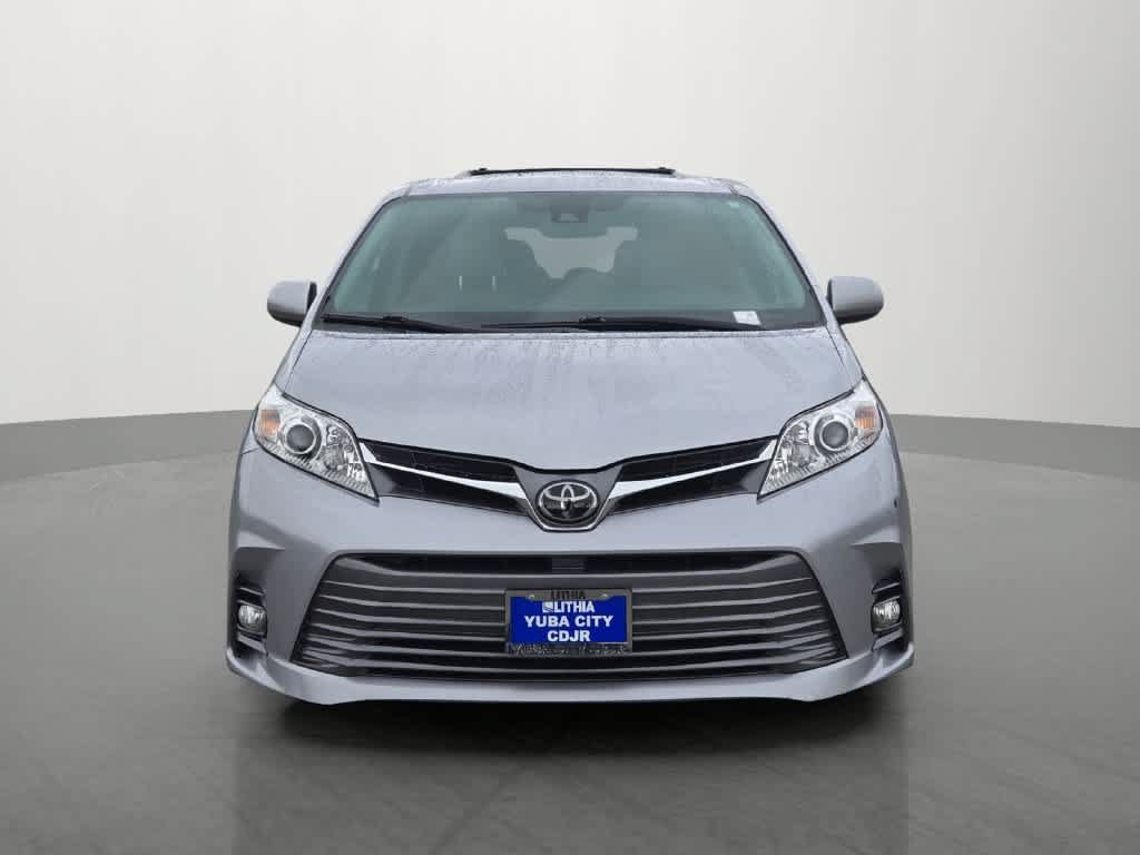 Used 2018 Toyota Sienna XLE w/ XLE Navigation Package