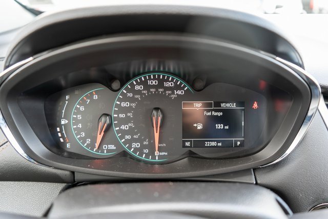 Used 2022 Chevrolet Trax LT w/ LT Convenience Package image 22