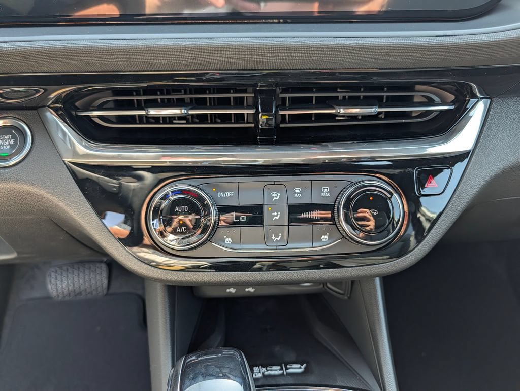 New 2026 Buick Envista Sport Touring w/ Convenience I Package FWD image 25