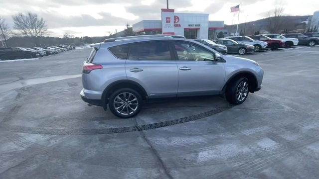 Certified 2018 Toyota RAV4 Limited w/ Advanced Technology Package image 9