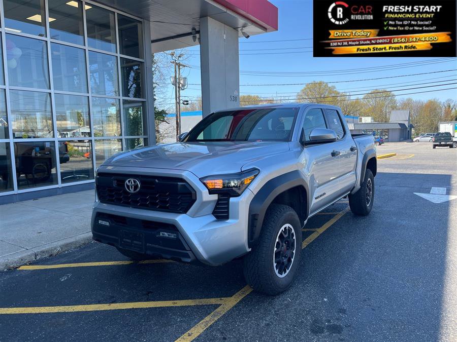 Used 2024 Toyota Tacoma TRD Off-Road AWD/4WD image 4