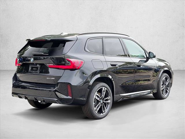 New 2027 BMW X1 xDrive28i AWD/4WD image 2