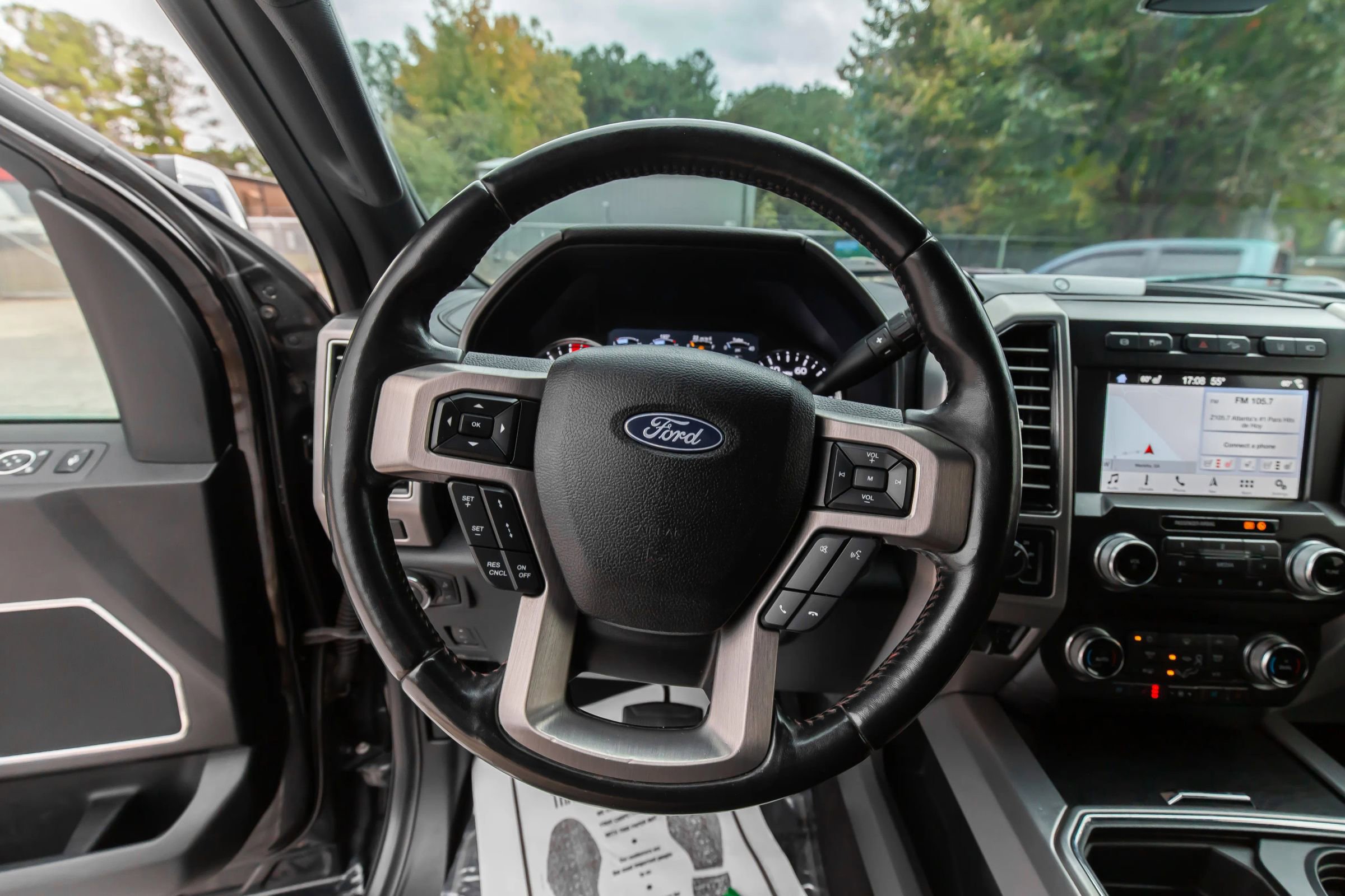 Used 2019 Ford F250 Platinum w/ Platinum Ultimate Package image 19