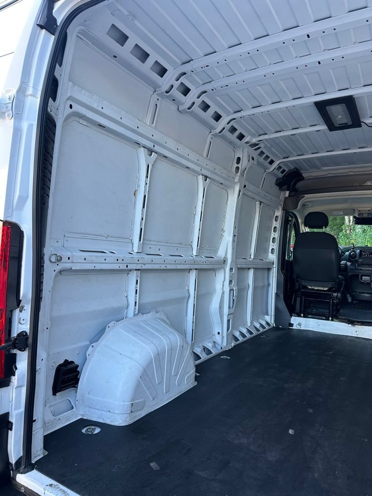 Used 2023 RAM ProMaster 2500 FWD image 10
