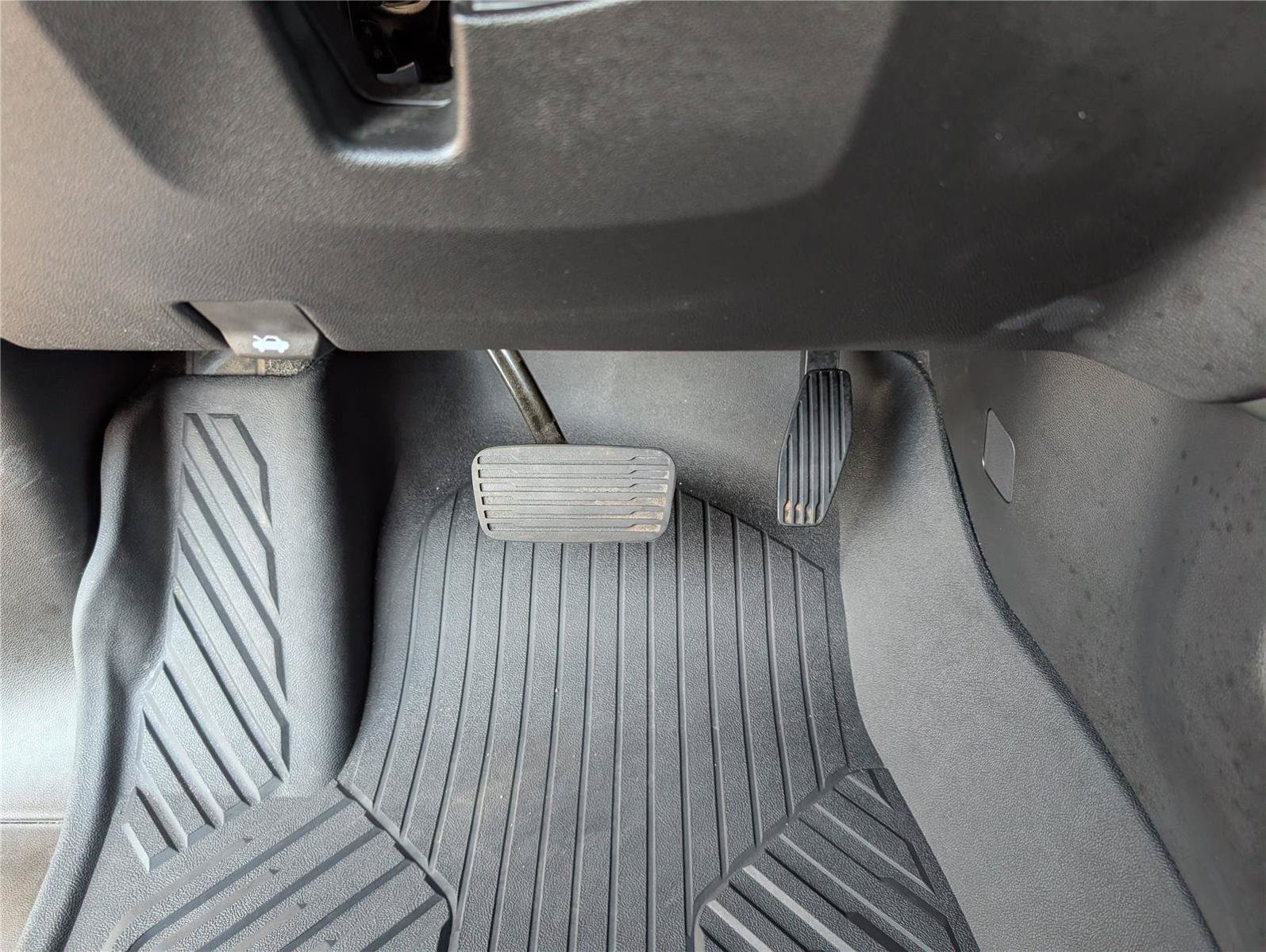 Used 2021 GMC Sierra 2500 AT4 w/ AT4 Premium Plus Package AWD/4WD image 30