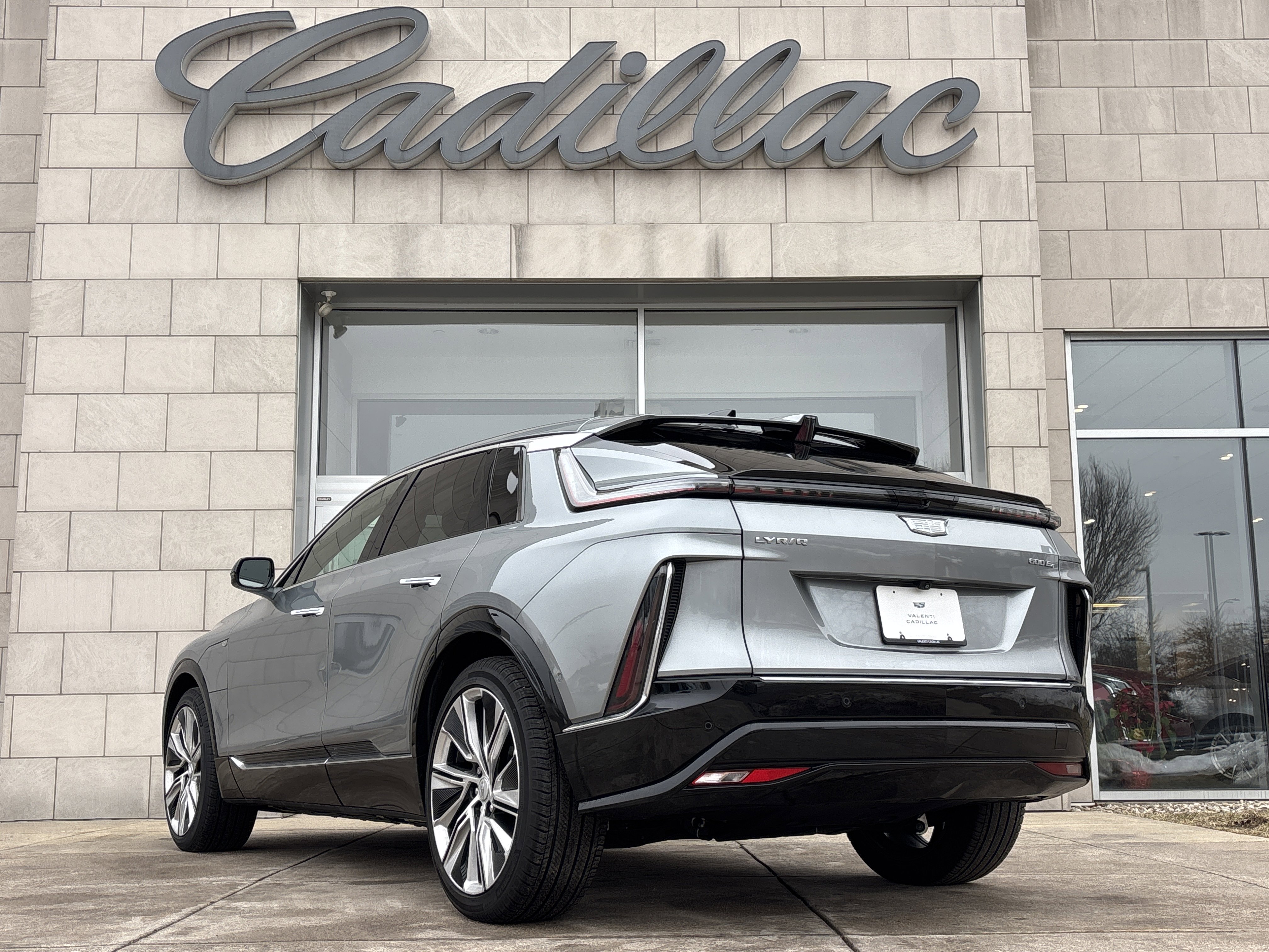 Used 2024 Cadillac Lyriq Luxury w/ LPO, Floor Liner Package image 8