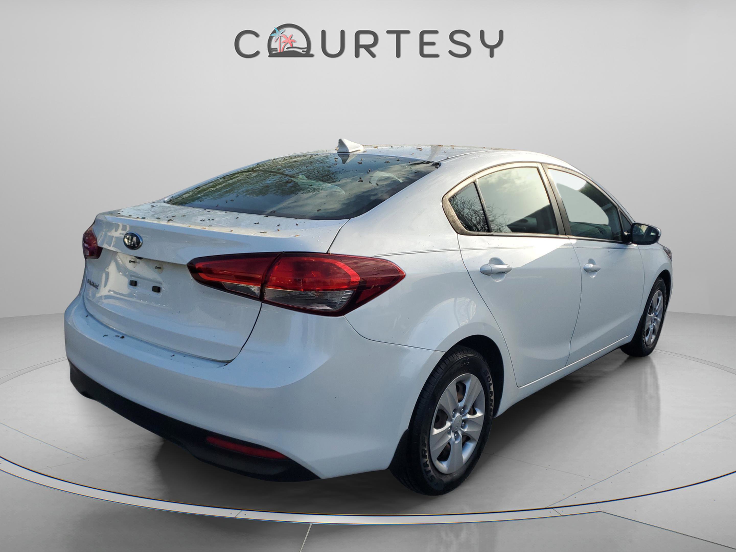 Certified 2018 Kia Forte LX w/ LX Popular Package image 3