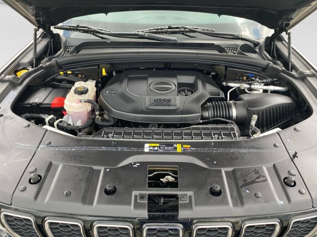 Used 2022 Jeep Grand Cherokee L Overland AWD/4WD image 10