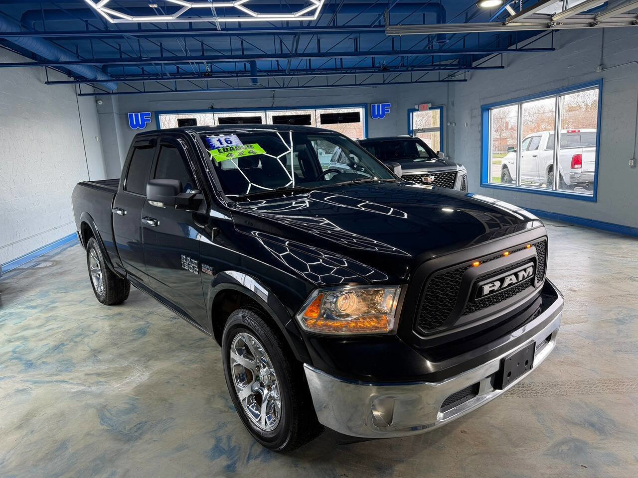 Used 2016 RAM 1500 Laramie image 7