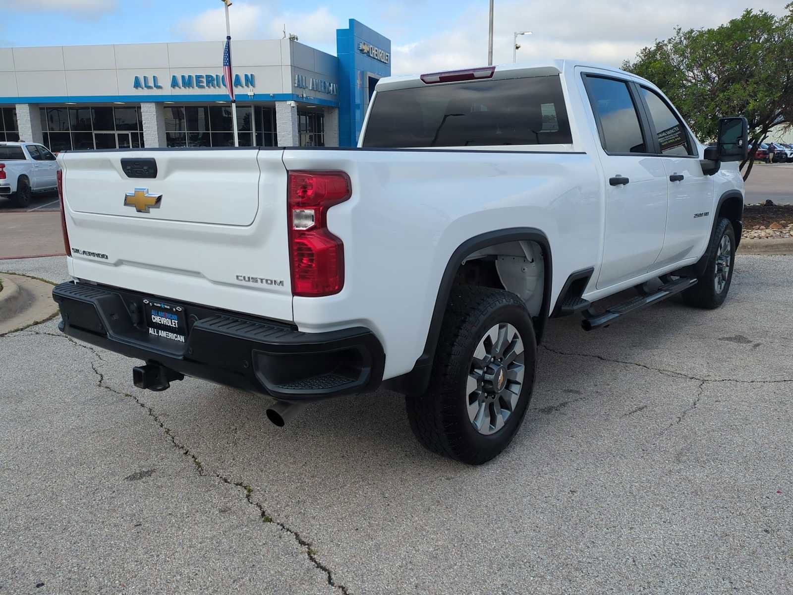 Used 2024 Chevrolet Silverado 2500 Custom w/ Custom Value Package AWD/4WD image 8