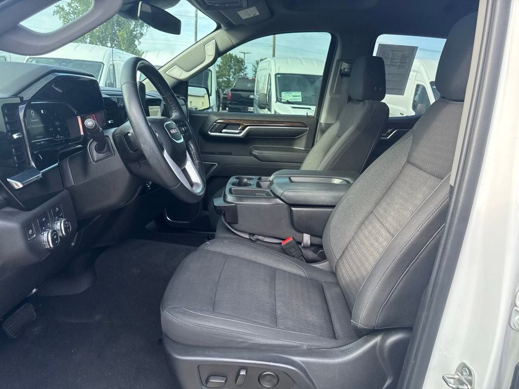 Used 2023 GMC Sierra 1500 Elevation AWD/4WD image 9