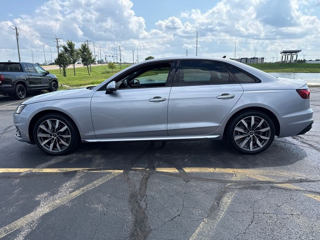 Used 2022 Audi A4 2.0T Premium Plus w/ Premium Plus Package AWD/4WD image 9