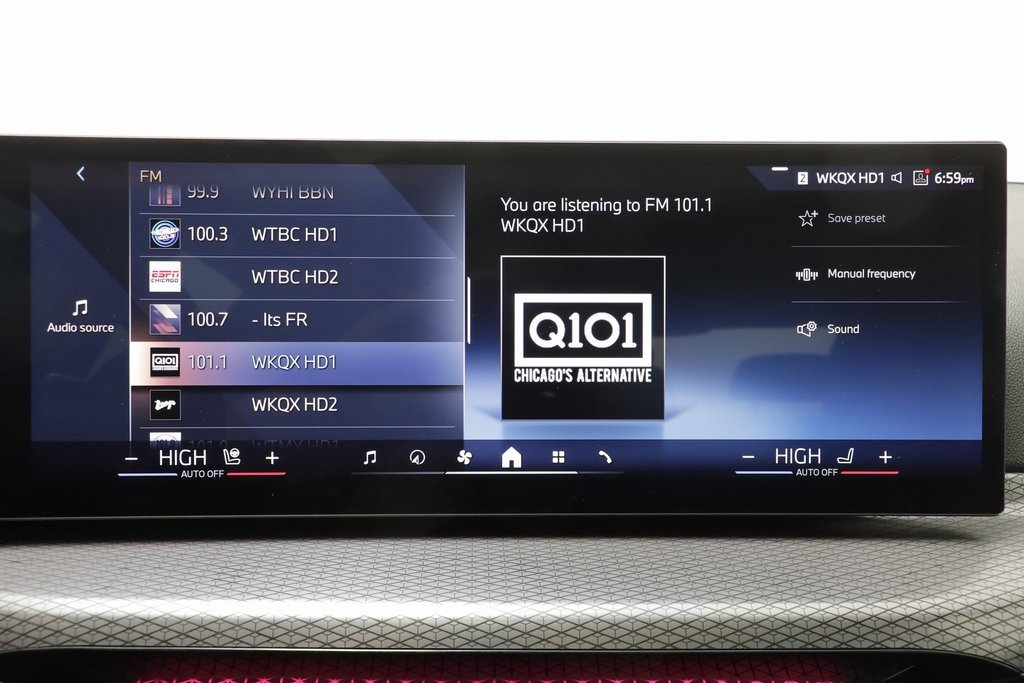 Certified 2025 BMW 330i xDrive Sedan w/ M Sport Package image 9