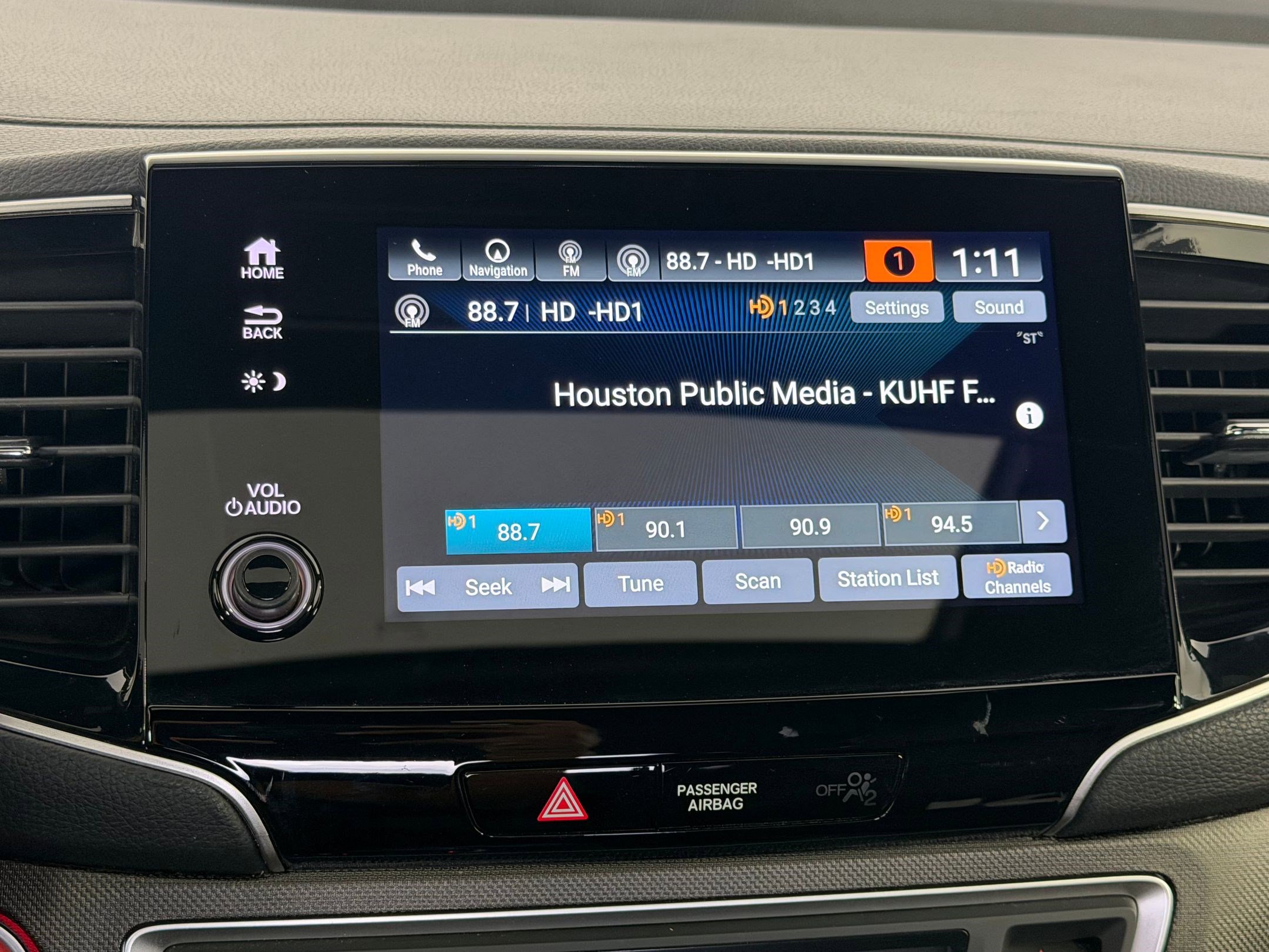 Used 2023 Honda Passport TrailSport image 25