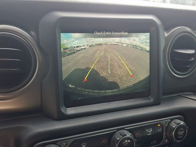 Used 2023 Jeep Wrangler Unlimited Sport AWD/4WD image 18